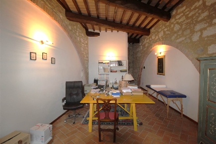 Foto Ufficio a Colle di Val d'Elsa di 45 m² con 1 locali in vendita