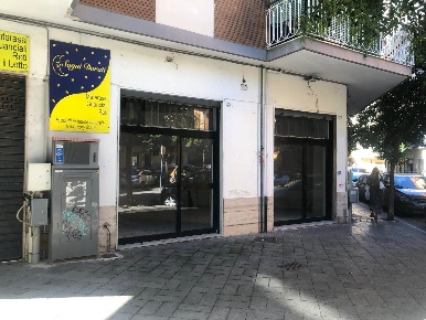 Foto Negozio in Via Raffaele Ricci  28, Salerno Pastena - Pastena Alta