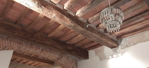 Foto Negozio a Pistoia Centro Storico di 33 m² con 2 locali in vendita