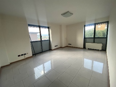Foto Ufficio a Prato Repubblica di 140 m² con 5 locali in affitto