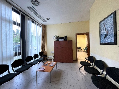 Foto Ufficio a Monteriggioni Belverde di 250 m² con 12 locali in vendita