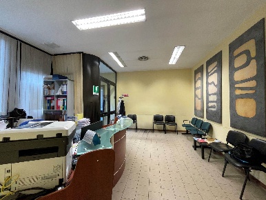 Foto Ufficio a Monteriggioni Vico Alto - San Miniato di 250 m² in vendita