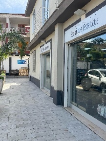 Foto Attività commerciale in VIALE DEI GERANI, Cercola Centro di 50 m²