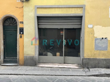 Foto Attività commerciale a Firenze San Frediano di 83 m² con 3 locali