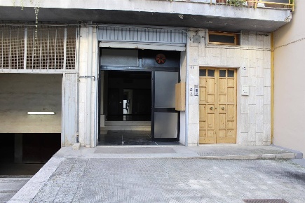 Foto Locale commerciale a Canosa di Puglia Centro di 75 m² con 2 locali