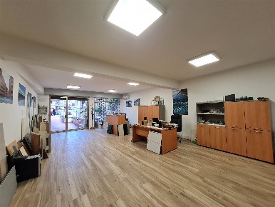 Foto Negozio a Viterbo Murialdo - Cappuccini di 120 m² con 1 locali