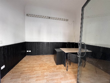 Foto Negozio a Firenze Libertà - Savonarola di 20 m² con 1 locali