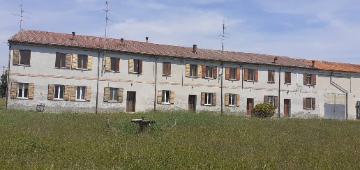 Foto Cessione attività a Sustinente di 1100 m² con 22 locali in vendita