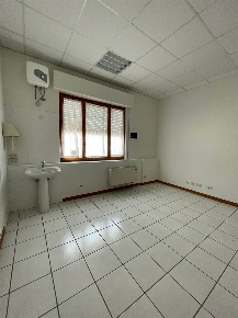 Foto Ufficio a Certaldo Pino di 30 m² con 1 locali in affitto