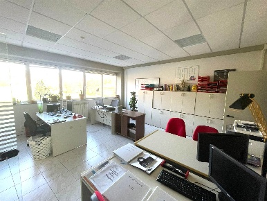 Foto Ufficio a Pistoia Barile - Spazzavento di 165 m² con 5 locali