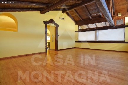 Foto Ristorante a Cavalese Centro di 120 m² con 5 locali in vendita