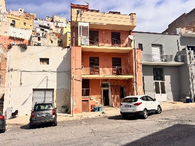 Foto Attività commerciale in Via Lungomare Cristoforo Colombo  7-10, Centro