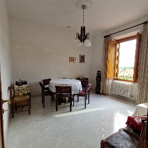 Foto Appartamento a Prato Galceti di 100 m² con 3 locali in vendita
