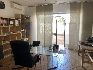 Foto Locale commerciale in Via San Calogero, Roma Morena di 120 m²