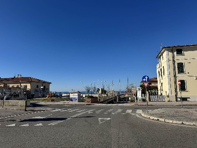 Foto Attività commerciale a San Vincenzo Centro di 41 m² in vendita