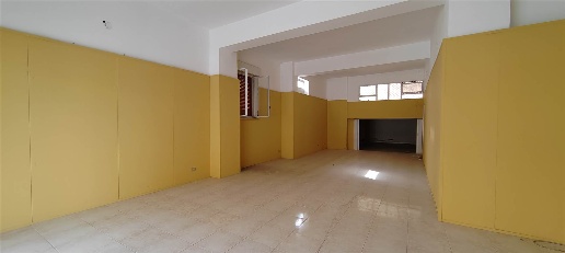 Foto Negozio a Rometta Rometta Marea di 71 m² con 1 locali in vendita
