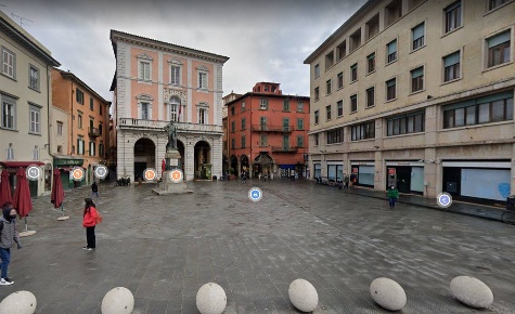 Foto Negozio a Pisa Pratale di 167 m² con 3 locali in vendita