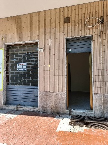 Foto Negozio a Caserta Corso Trieste di 35 m² con 1 locali in affitto