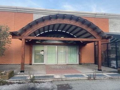 Foto Locale commerciale in Via Braine 56E, Monzuno di 230 m² con 3 locali