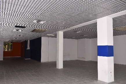 Foto Negozio a Modena Morane - Contrada di 240 m² con 7 locali in affitto