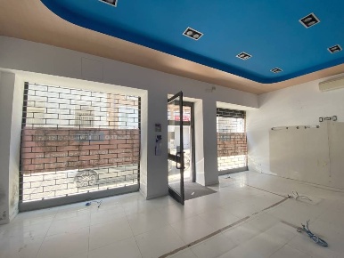 Foto Negozio a Piacenza Centro Storico di 91 m² con 2 locali in affitto