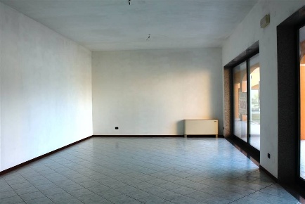 Foto Negozio a Sant'Elena di 120 m² con 1 locali in vendita