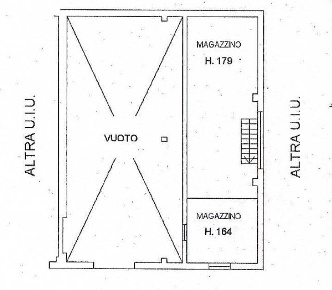 Foto Magazzino a Cecina Cecina Centro di 130 m² in vendita