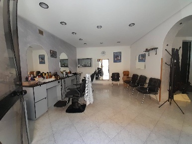 Foto Locale commerciale a Casteldaccia di 41 m² con 1 locali in vendita