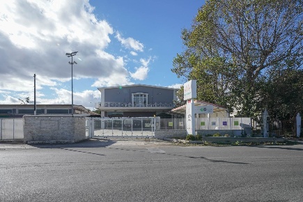 Foto Laboratorio a Gravina in Puglia di 1500 m² con 4 locali in vendita
