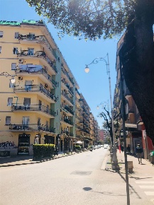 Foto Negozio in via trento  7, Salerno Pastena - Pastena Alta di 50 m²