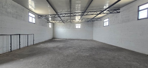 Foto Magazzino a Marcianise di 200 m² con 1 locali in affitto