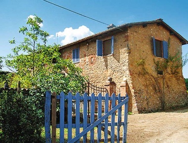 Foto Agriturismo a Monteriggioni di 700 m² con 1 locali in vendita