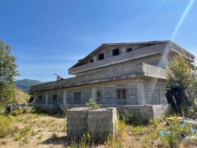 Foto Struttura sanitaria a Sessa Aurunca Centro di 620 m² con 1 locali