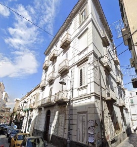 Foto Hotel a San Giorgio a Cremano di 1000 m² con 20 locali in vendita