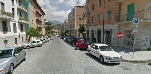 Foto Locale commerciale in Via Arabia, Cosenza Centro di 35 m² con 1 locali