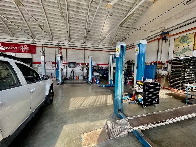 Foto Magazzino in VIA ASSEGGIANO, Venezia Asseggiano di 537 m² con 3 locali