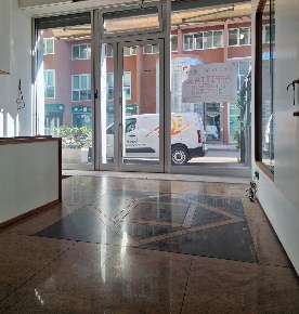 Foto Negozio in via Nazario Sauro 28, Lecce Mazzini di 180 m² con 2 locali