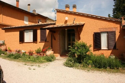 Foto Agriturismo a Foiano della Chiana di 45500 m² con 1 locali in vendita