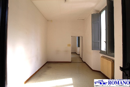 Foto Ufficio a Poggibonsi Centro di 123 m² con 4 locali in vendita