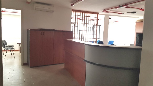 Foto Ufficio a Iglesias Centro di 81 m² con 4 locali in vendita