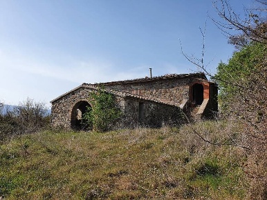 Foto Agriturismo a Radicofani Centro di 450 m² con 5 locali in vendita