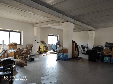 Foto Attività commerciale a Benevento Contrada Pezzapiana di 550 m²