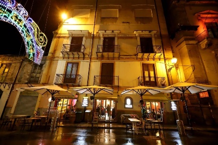 Foto Attività commerciale in Corso Vittorio Emanuele  446, Palermo