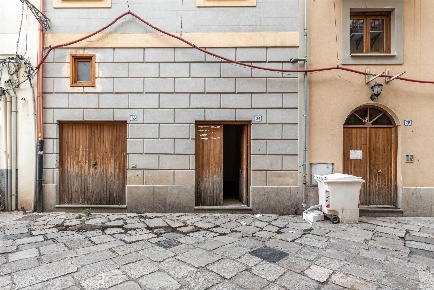 Foto Negozio in via della vetriera 31, Palermo Kalsa di 40 m² con 1 locali
