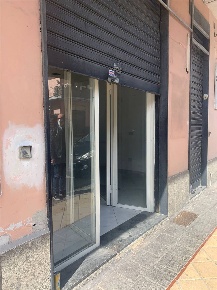 Foto Negozio a Pontecagnano Faiano Pontecagnano di 40 m² in vendita