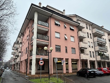 Foto Ufficio in Via Don Giovanni Fumagalli 1, Senago di 135 m² con 4 locali