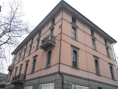 Foto Ufficio a Reggio nell'Emilia Centro Storico di 272 m² con 8 locali
