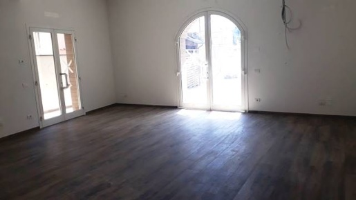 Foto Locale commerciale a Certaldo Pino di 115 m² con 2 locali in affitto
