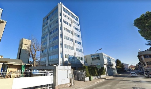 Foto Ufficio a Lissone Cattaneo, Pacinotti, Torricelli di 340 m² in affitto