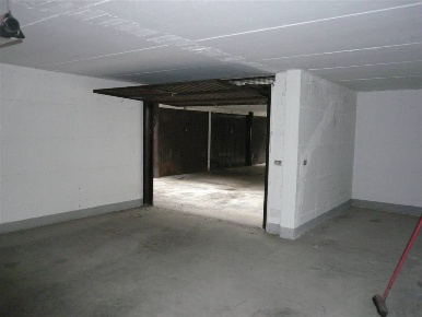 Foto Magazzino in Via Carlo Bonardi, Iseo Centro di 105 m² con 1 locali